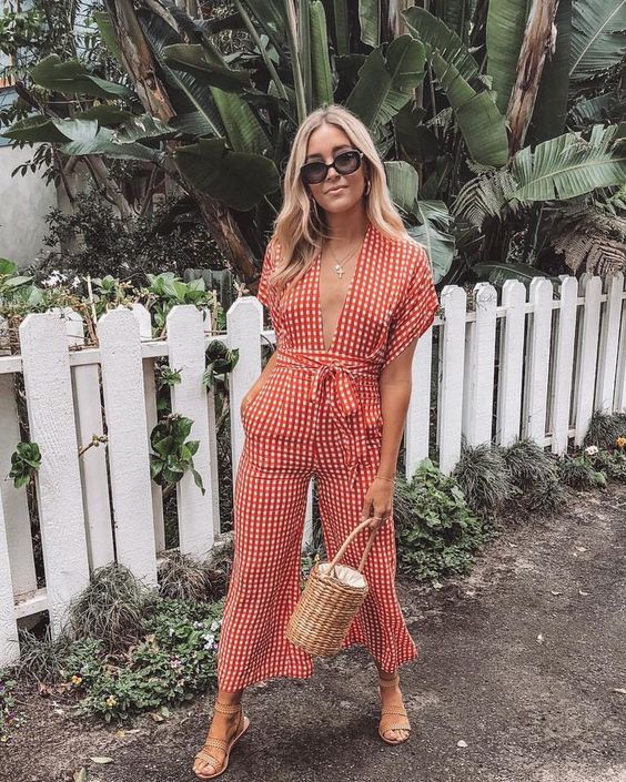 Stílusiskola: így viseld a nyár kedvencét, a piros kockás ruhadarabokat -  -  - divat, koskás, nyár, outfit, piros, piros kockás, stílus, tippek, 
