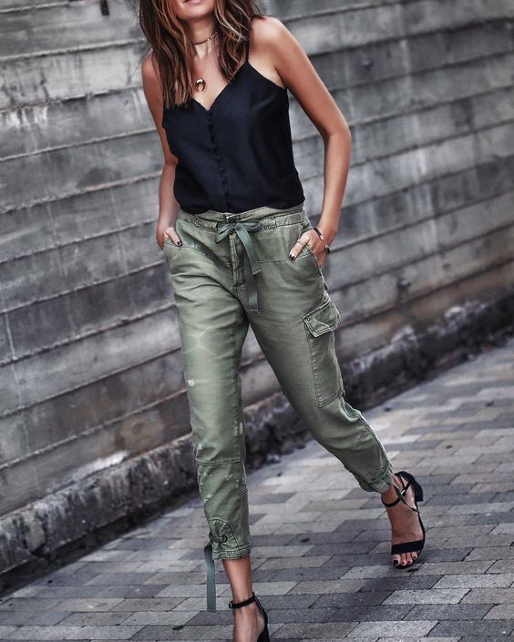 Stílusiskola: így viselj nyáron khakit -  -  - divat, khaki, nyár, outfit, ötletek, 