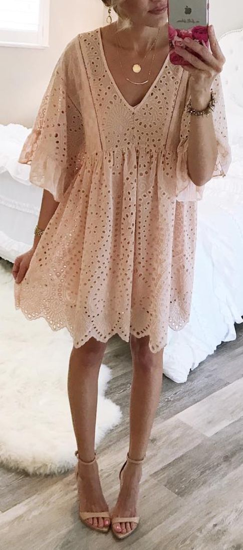 Stílusiskola: így viselj nyáron púderrózsaszínt -  -  - divat, púder, púderrózsaszín, stílus, stílusiskola, 