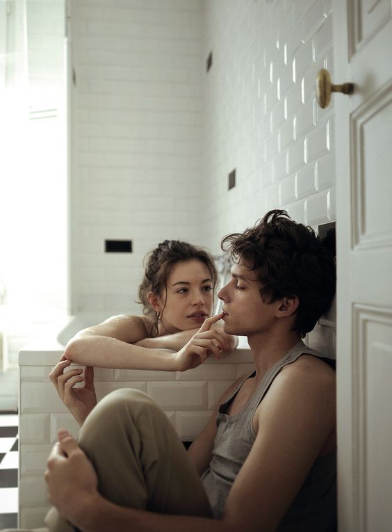 Kinőttük egymást -  -  - kapcsolatok, lélekhangok, lezárás, szerelem, továbblépés, 