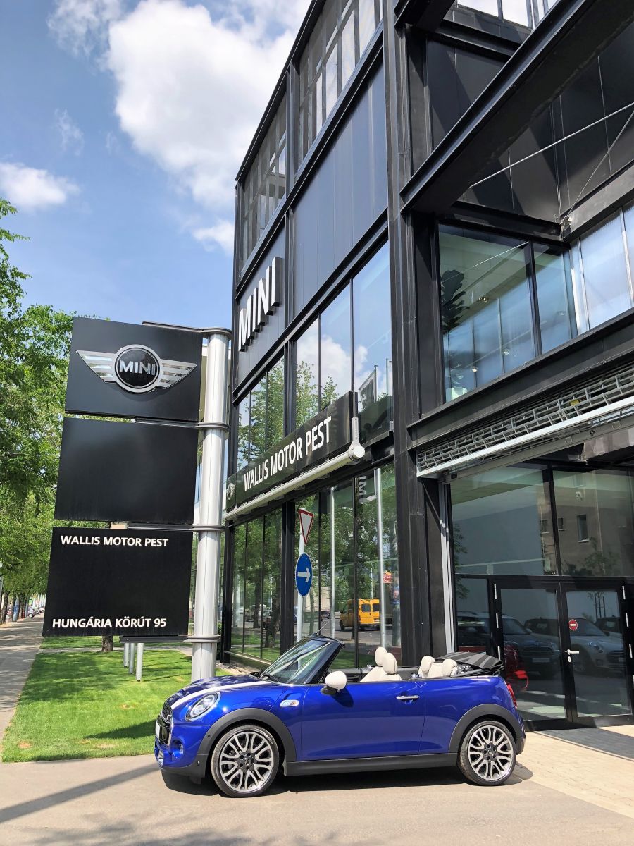 Egy igazi klasszikus stílusos megújulása - kipróbáltuk az új MINI Cooper-t - Autó & Motor -  - autótesztelés, budapest, mini, mini cooper, tesztelés, wallis csoport, wallis motor, 