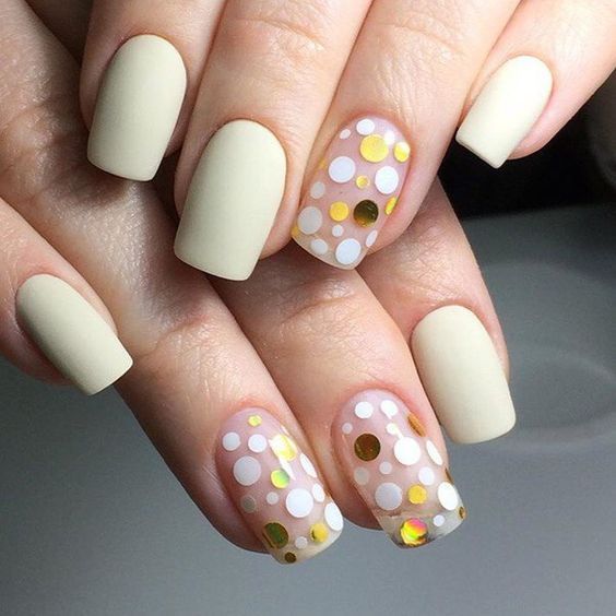 Top10: manikűr ötletek, melyeket mindenképpen ki kell próbálnod idén nyáron -  -  - konfetti, manikűr, pasztell, pasztell szín, színes, 