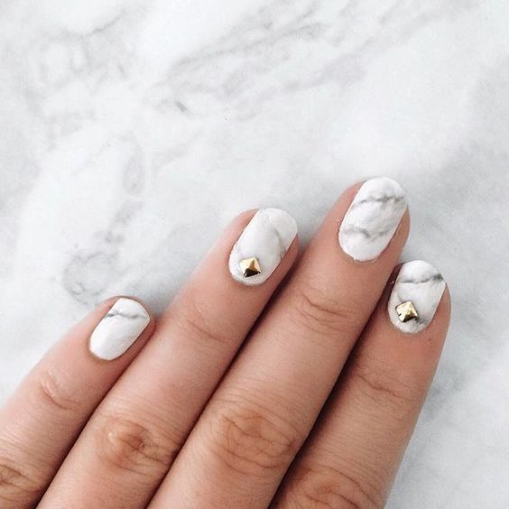 Top10: márványos manikűr ötletek -  -  - köröm, manikűr, márvány, ötletek, stílus, tippek, 