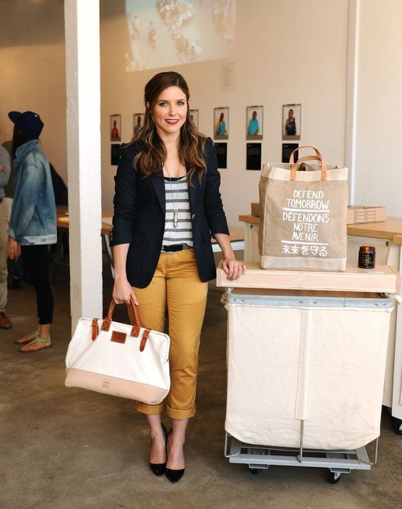 Stílusiskola: outfit ötletek Sohia Bush-tól -  -  - divat, outfit, ötletek, sophia bush, stílus, tippek, 