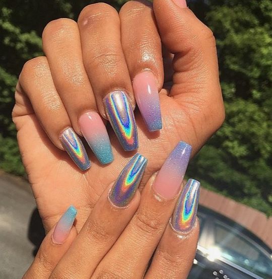 Top10: holografikus és pasztell - a tökéletes nyári manikűr -  -  - holografikus, köröm, manikűr, nyár, ötletek, pasztell, tippek, 