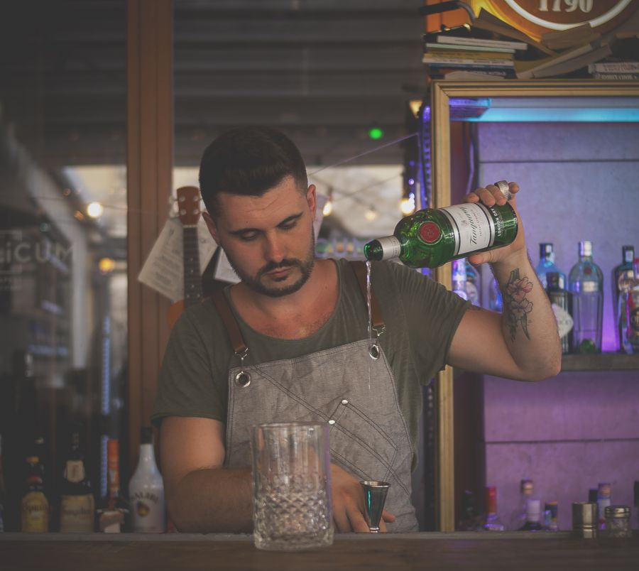 Koktélok, titkok, bartenderek - ÉN - STYLELIFE - bartender, bols mixer akadémia, PUBLiCUM, publicum bár, publicum étterem, publicum gozsdu, Ruskó Róbert, 