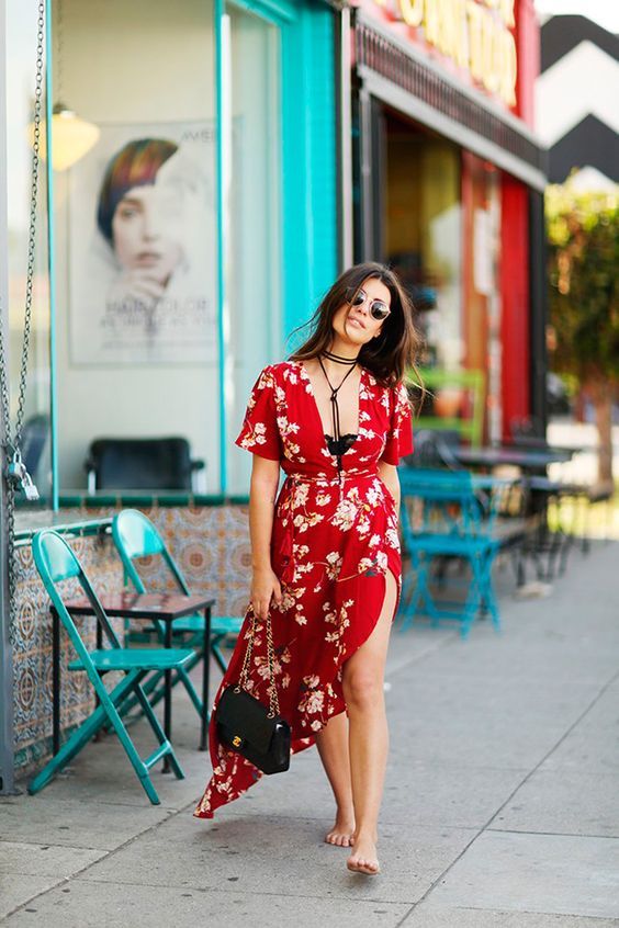 Stílusiskola: nyári kedvencünk a virágmintás ruha -  -  - divat, nyári ruha, ruha, stílus, virágmintás, virágmintás ruha, 