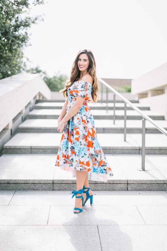 Stílusiskola: nyári kedvencünk a virágmintás ruha -  -  - divat, nyári ruha, ruha, stílus, virágmintás, virágmintás ruha, 