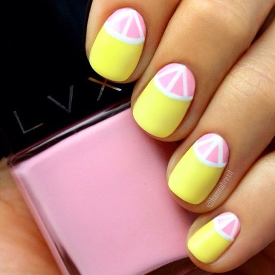 Top10: a szezon kedvence a pasztell sárga manikűr -  -  - köröm, manikűr, nyár, ötletek, pasztell sárga, sárga, 