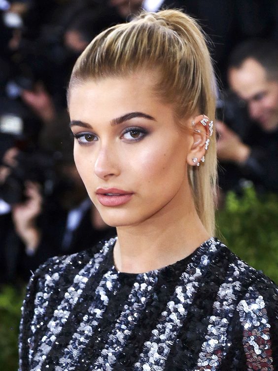 Top10: frizura ötletek Hailey Baldwin-tól -  -  - frizura, hailey baldwin, haj, hajápolás, ötletek, tippek, 