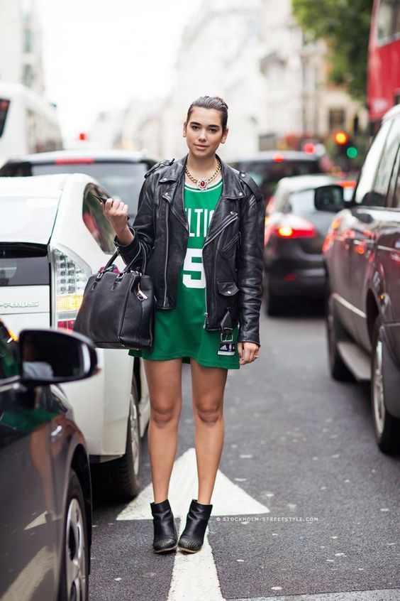 Stílusiskola: a legjobb outfit ötletek a születésnapos Dua Lipa-tól -  -  - divat, dua lipa, outfit, stílus, 