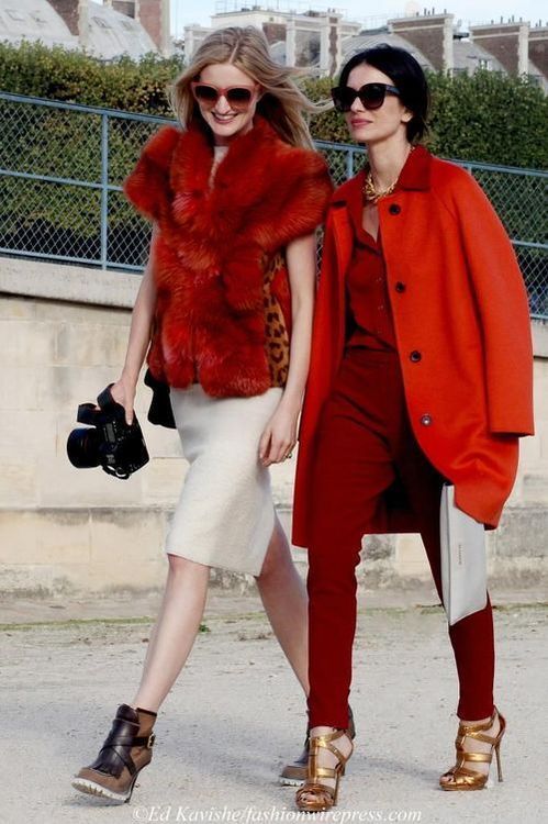 Stílusiskola: az ősz kedvence lesz a piros -  -  - árnyalat, divat, outfit, piros, stílus, stílusiskola, szín, tippek, 