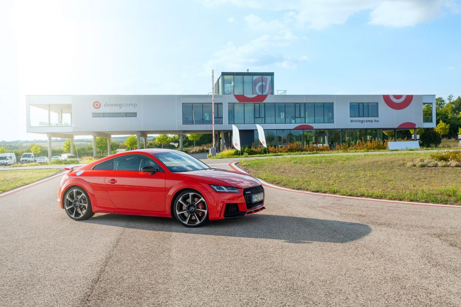 Édes hármas - kipróbáltuk az új Audi TT RS-t - Autó & Motor - MOBILITY - audi, audi tt, autó, porsche hungária, teszt, tesztelés, 