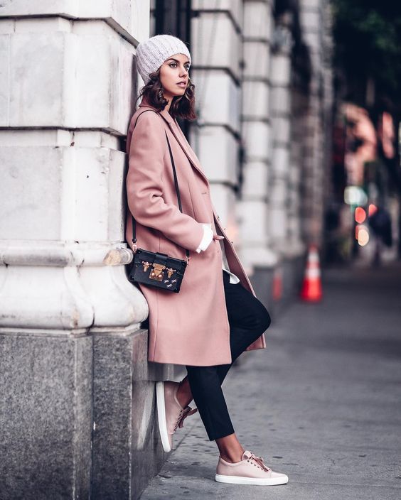 Stílusiskola: ősszel is púder rózsaszínben -  -  - divat, outfit, púder, púder szín, stílus, stílusiskola, 