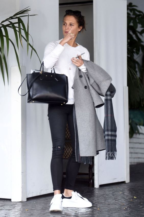 Stílusiskola: outfit ötletek Alicia Vikander-től -  -  - alicia vikander, divat, stílus, színésznő, 