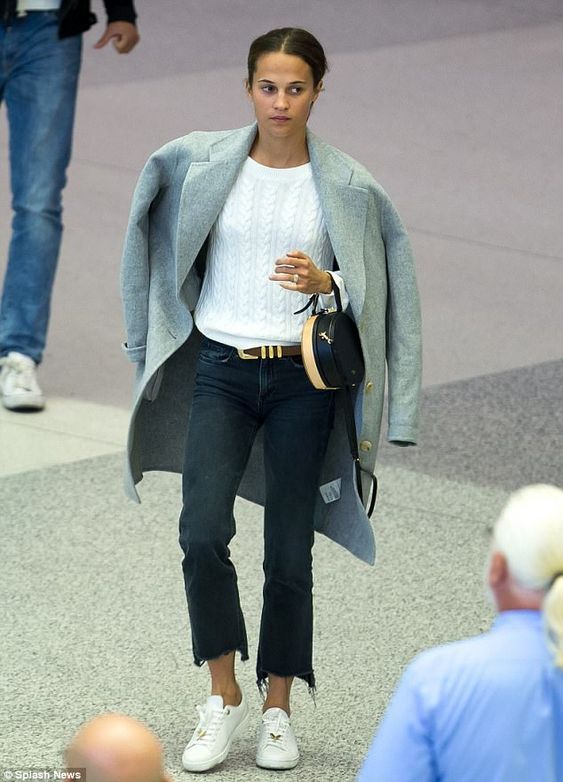 Stílusiskola: outfit ötletek Alicia Vikander-től -  -  - alicia vikander, divat, stílus, színésznő, 