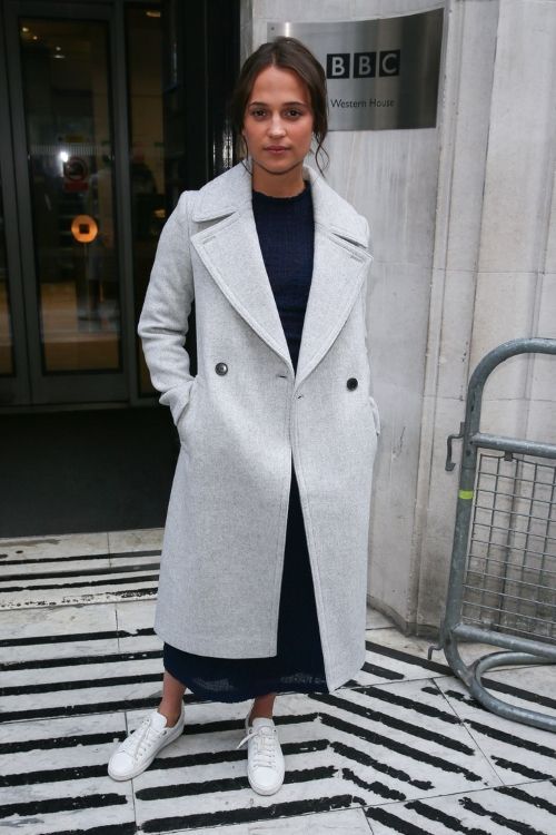 Stílusiskola: outfit ötletek Alicia Vikander-től -  -  - alicia vikander, divat, stílus, színésznő, 