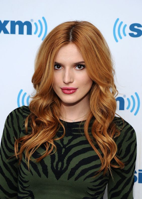 Top10: frizura ötletek Bella Thorne-tól -  -  - bella thorne, frizura, születésnap, 