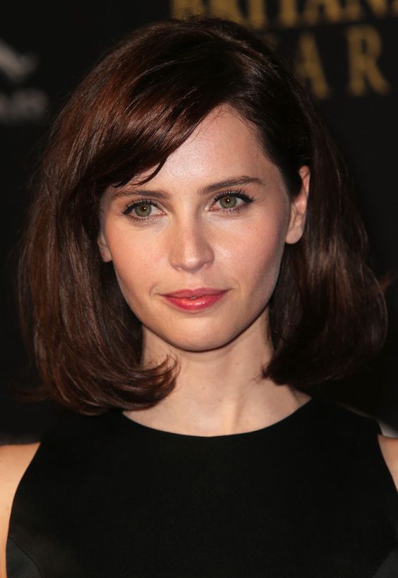Top10: frizura ötletek Felicity Jones-tól -  -  - frizura, hajak, szépség, 
