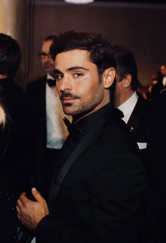 10 kép, ami bizonyítja, hogy Zac Efron tinisztárból igazi szexi pasi lett -  -  - pasi, szexi, színész, születésnap, zac efron, 