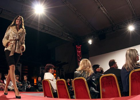 Bugatti üzlet nyílt a Rózsakert Bevásárlóközpontban - Divathírek -  - 2010, Bugatti, ősz és tél, Rózsakert Bevásárlóközpont, 