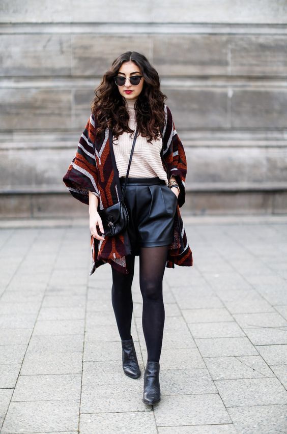 Stílusiskola: így viselj  ősszel bőr shortokat -  -  - bőr short, divat, ősz, short, stílus, 