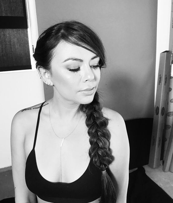 Top5: frizura ötletek Janel Parrish-től -  -  - janel parrish, színésznő, születésnap, 