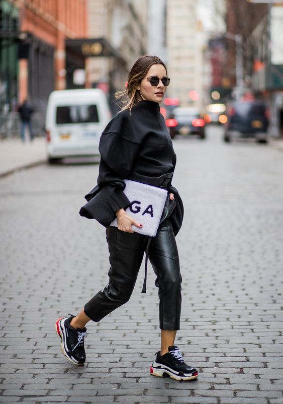 Stílusiskola: így viselj sportcipőket az őszi szezonban -  -  - divat, edzőcipő, ősz, stílus, tippek, 