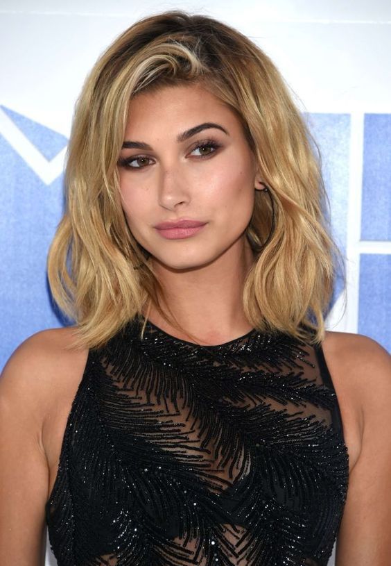Top10: frizura ötletek Hailey Baldwin-tól -  -  - frizura, hailey baldwin, haj, modell, 