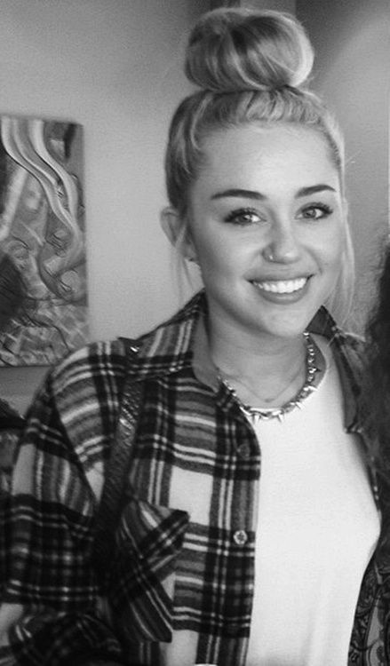 Top10: frizura ötletek Miley Cyrus-tól -  -  - frizura, miley cyrus, ötletek, 