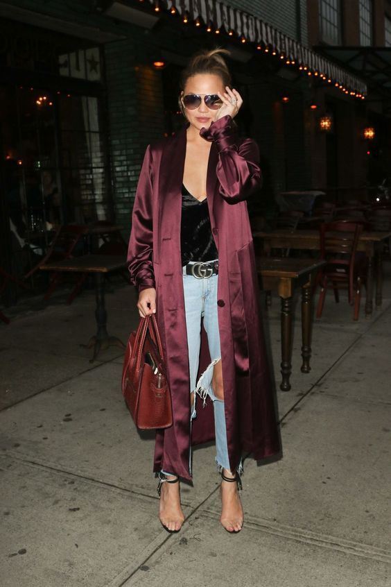 Stílusiskola: outfit ötletek Chrissy Teigen-től -  -  - chrissy teigen, divat, outfit, stílus, 