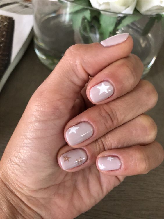 Top10: kifinomult púderes manikűr ötletek -  -  - kifinomult, köröm, manikűr, púder, stílus, visszafogott, 