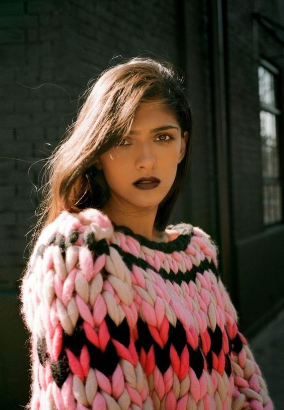 Stílusiskola: helyezd a hangsúlyt a pulcsidra -  -  - hangsúly, outfit, pulcsi, stílus, 