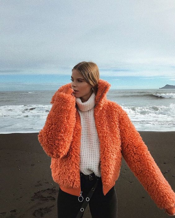 Stílusiskola: így viselj narancssárgát -  -  - divat, narancs, outfit, stílus, 