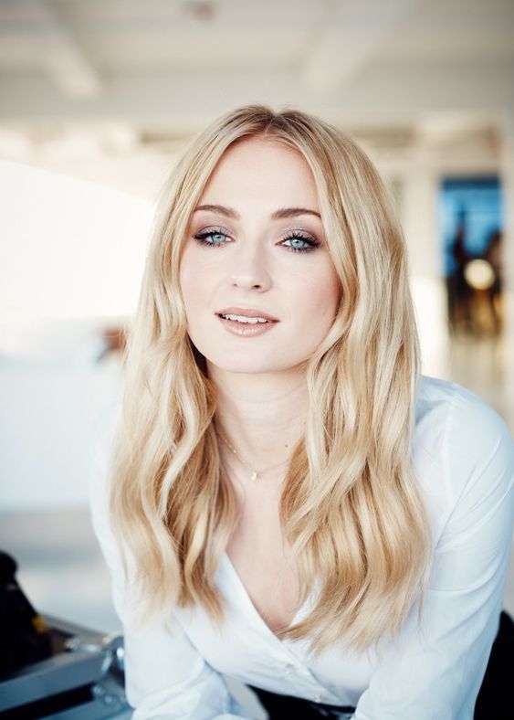 Top10: frizura ötletek Sophie Truner-től -  -  - frizura, hajápolás, ötletek, sophie turner, 