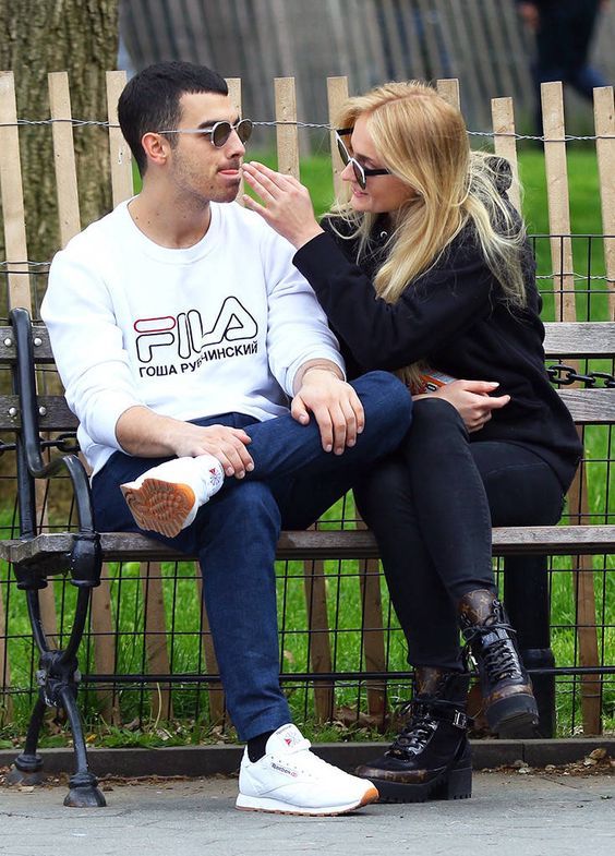 Joe Jones és Sophie Turner - A celebvilág kedvenc párja -  -  - celebek, joe jonas, sophie turner, sztárok, 