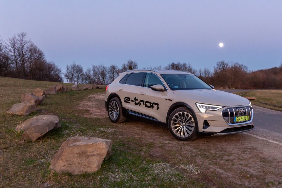 Kipróbáltuk a világ legjobb elektromos autóját, az Audi e-tront - Autó & Motor - MOBILITY - audi, audi e-tron, autó, bemutató, teszt, 