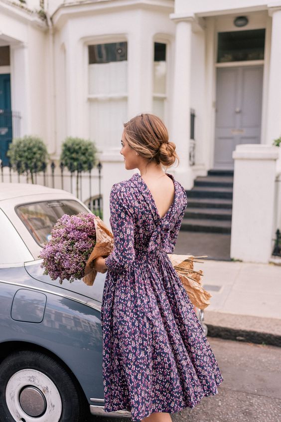 Stílusiskola: virágmintás ruhák romantikus tavaszi randikhoz -  -  - divat, outfit, randi, romantikus, ruha, stílus, virgámintás, 