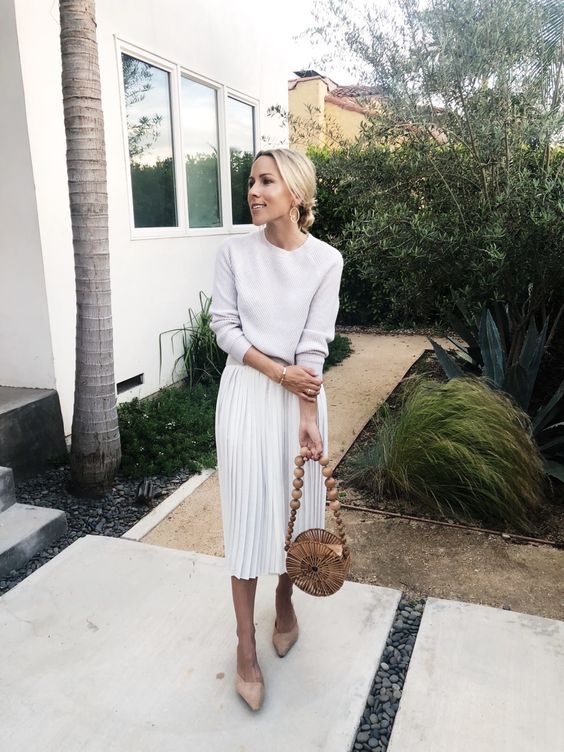 Stílusiskola: így viselj fehér szoknyákat -  -  - fehér, fehér szoknya, outfit, szoknya, tavasz, 