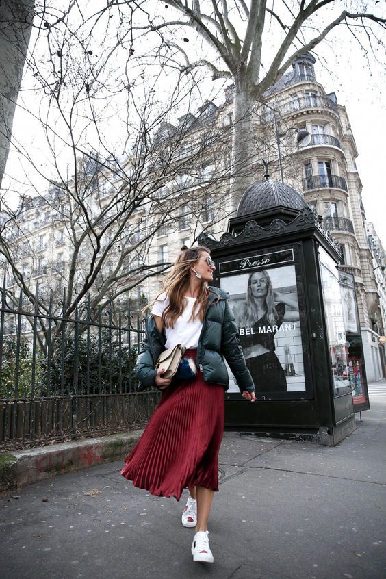 Stílusiskola: így viselj pliszírozott szoknyákat -  -  - divat, outfit, pliszírozott szoknya, stílus, szoknya, 