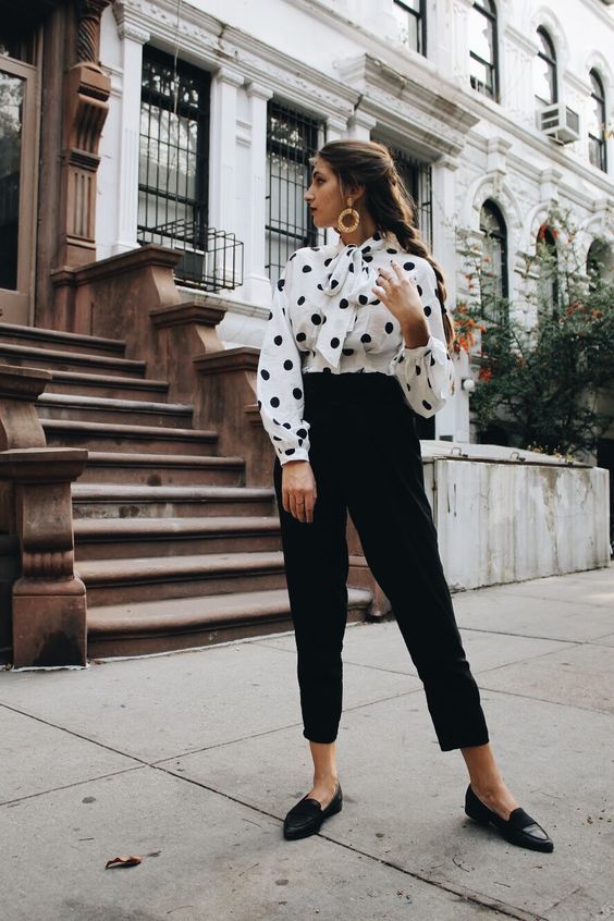 Stílusiskola: dobd fel a basic outfited pöttyös ruhadarabokkal -  -  - divat, outfit, pöttyös, stílus, tavasz, 