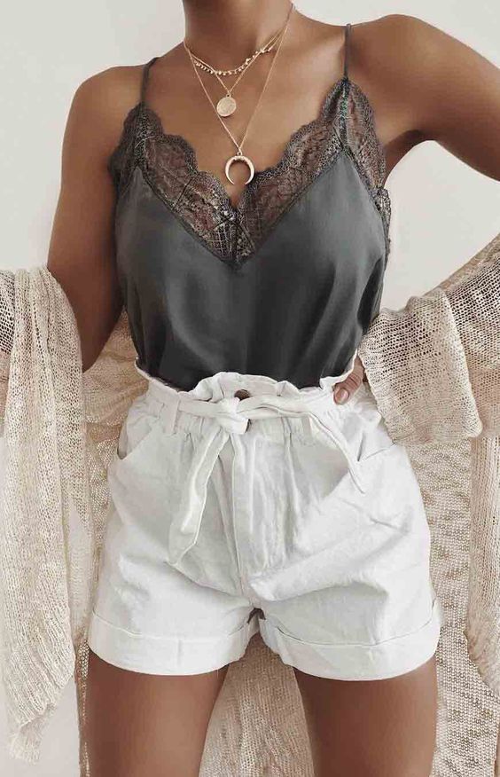 Stílusiskola: 10 outfit csipkés felsővel, amit szívesen viselnénk tavasszal és nyáron -  -  - csipke, divat, nyár, outfit, stílus, tavasz, 