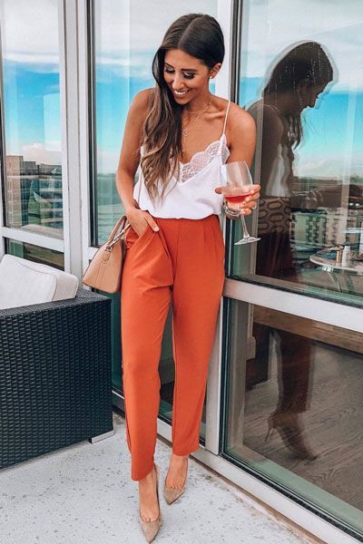 Stílusiskola: 10 outfit csipkés felsővel, amit szívesen viselnénk tavasszal és nyáron -  -  - csipke, divat, nyár, outfit, stílus, tavasz, 