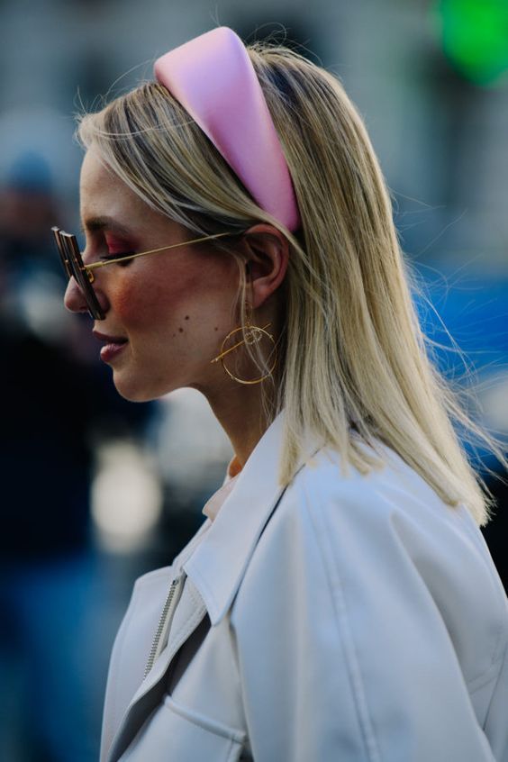 10 tipp: így viseld a hajadban a tavaszi-nyári szezon legnagyobb trendjét -  -  - divat, haj, hajpánt, nyár, tavasz, 