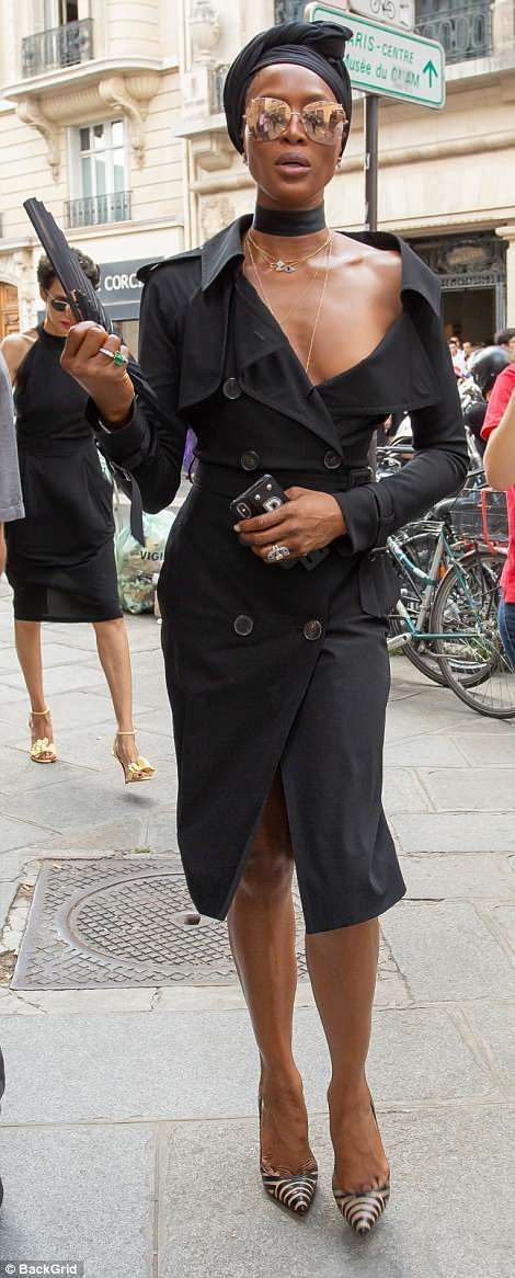 Stílusiskola: outfit ötletek Naomi Campbell -  -  - dviat, naomi campbell, outfit, stílus, 