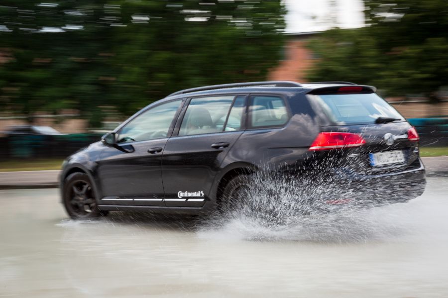 Kis odafigyeléssel minimálisra csökkenthető a defektek bekövetkezésének kockázata - Autó & Motor - MOBILITY - autó, gumiabroncs, nyár, 