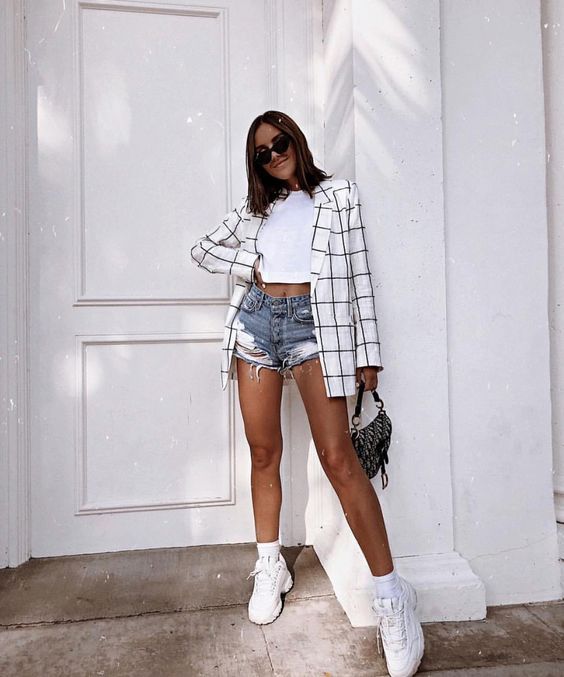 Stílusiskola: így viselj nyáron farmer shortokat -  -  - divat, farmer, farmer short, stílus, 