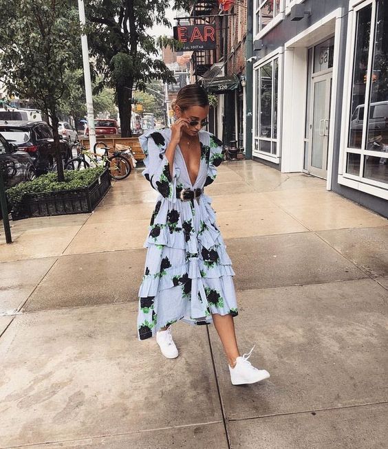 Stílusiskola: így viselj laza virágos ruhákat -  -  - divat, minta, nyár, outfit, virág, virágos ruha, 