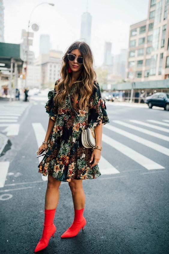 Stílusiskola: így viselj laza virágos ruhákat -  -  - divat, minta, nyár, outfit, virág, virágos ruha, 