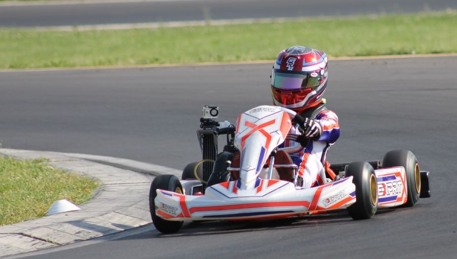 Új csapat, új sisak, új eredmények - Autó & Motor - MOBILITY - autó, gender racing, grt, verseny,